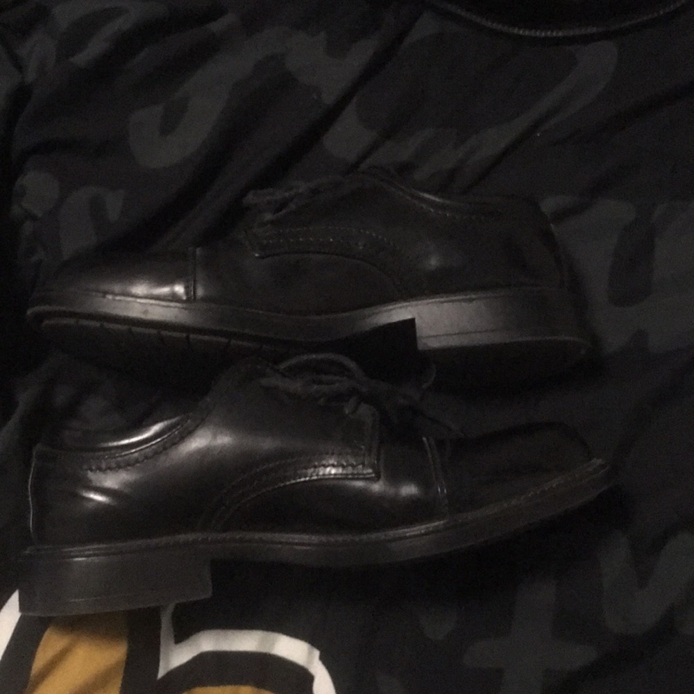 Dress shoes